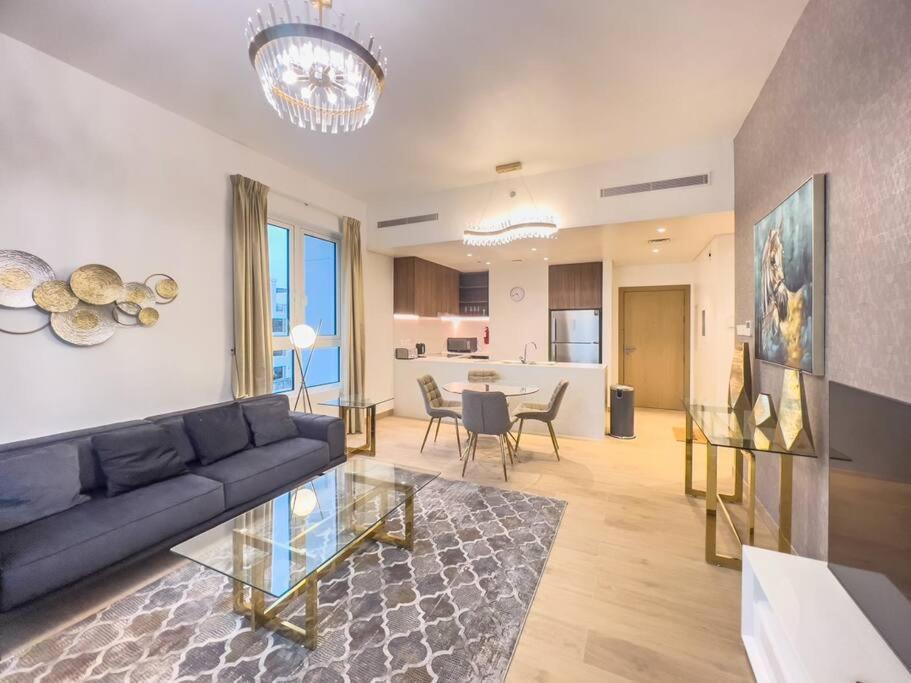 Lovely 2-bedroom Vacation Near Bahay bakasyunan *